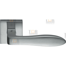 Дверная ручка на квадратном основании COLOMBO Gilda MM21RSB-CM матовый хром