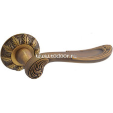 Ручка дверная LAREDO на круглой розетке "Classic" LD 14-3 ABB